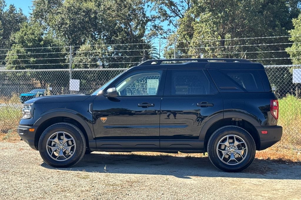 Used 2022 Black Ford Badlands image 9