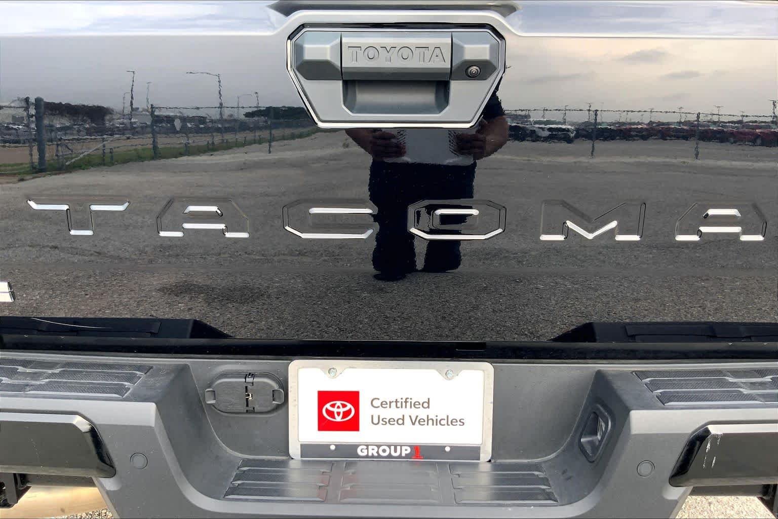 Used 2025 Black Toyota SR5 image 10