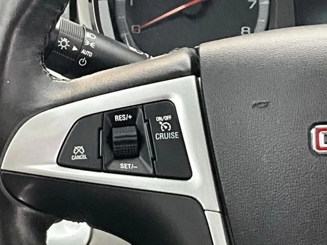 Used 2016 White GMC SLE-2 image 19