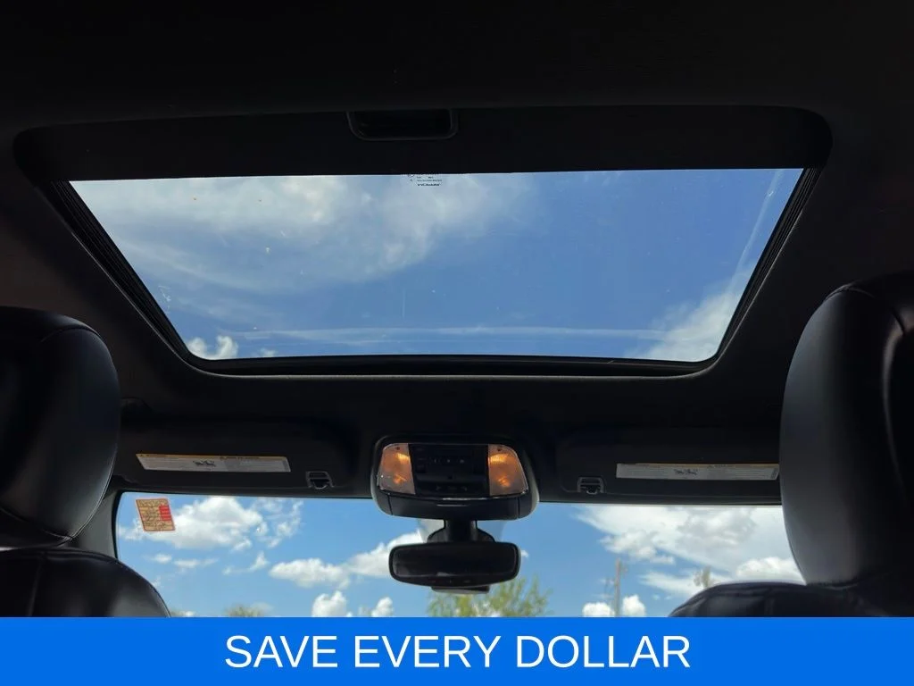 Used 2019 White Jeep Altitude image 20