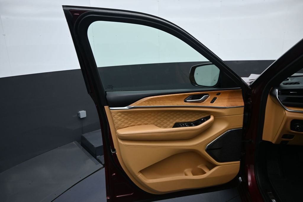Used 2025 Red Jeep Summit Reserve image 12