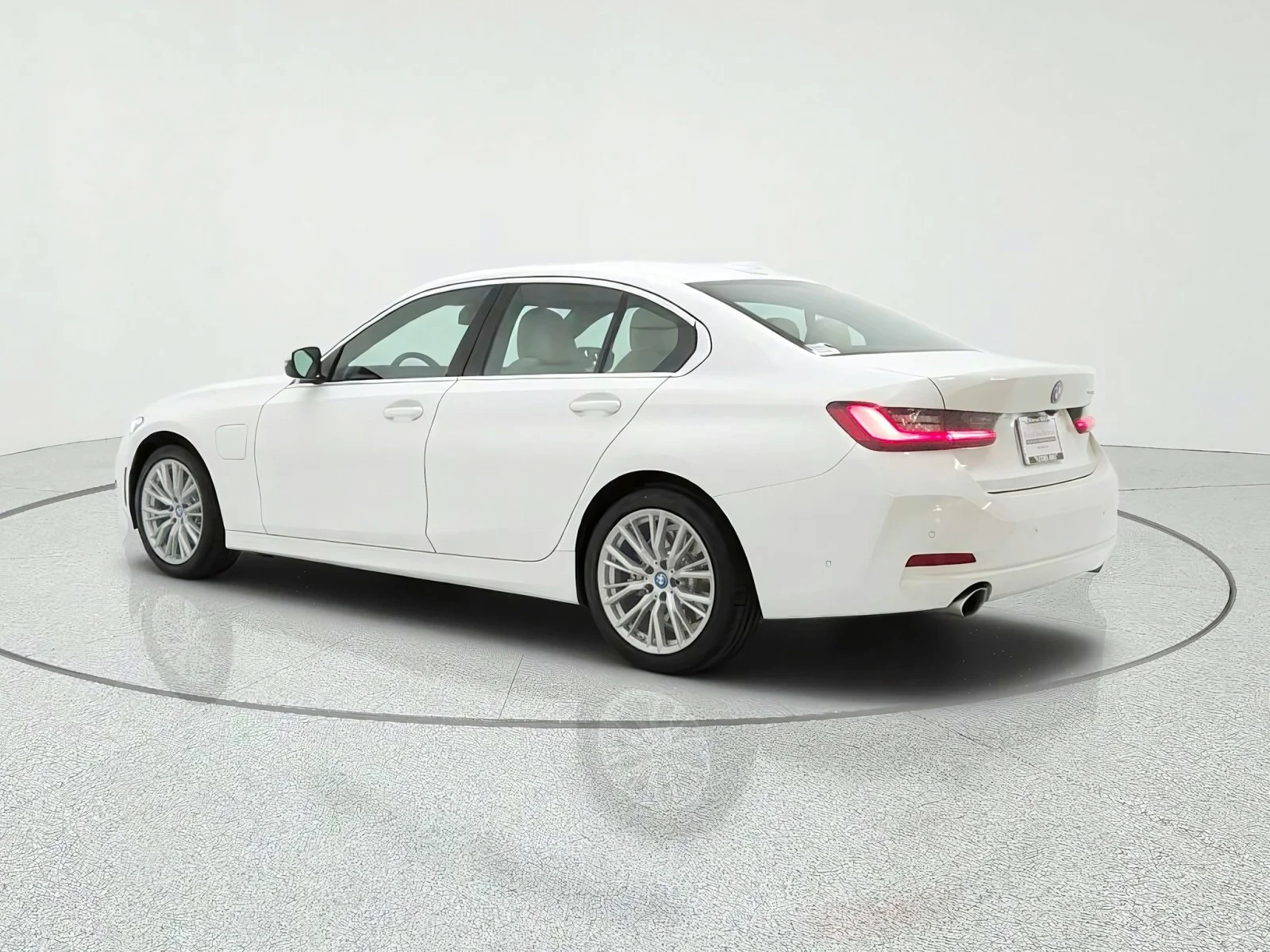 Used 2024 Alpine White BMW 330e Plug-In Hybrid image 7