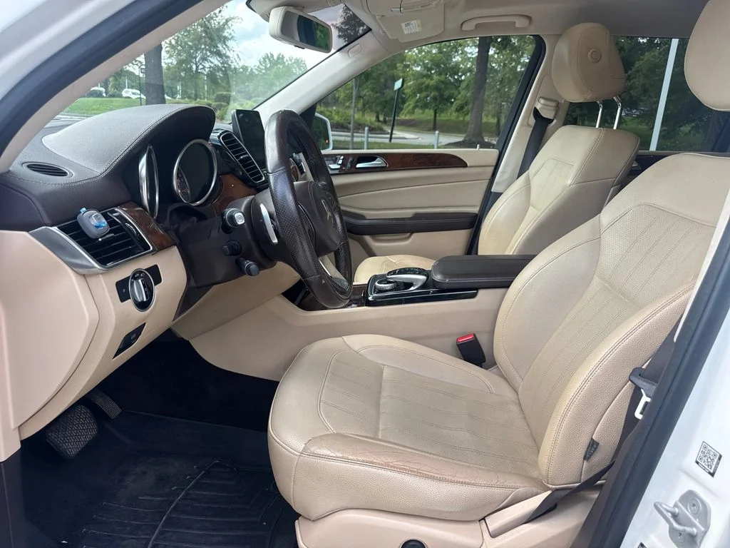 Used 2017 Polar White Mercedes-Benz GLS 450 image 12