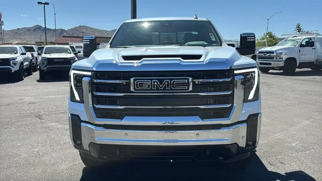2026 GMC Sierra 2500HD SLT - Photo 8