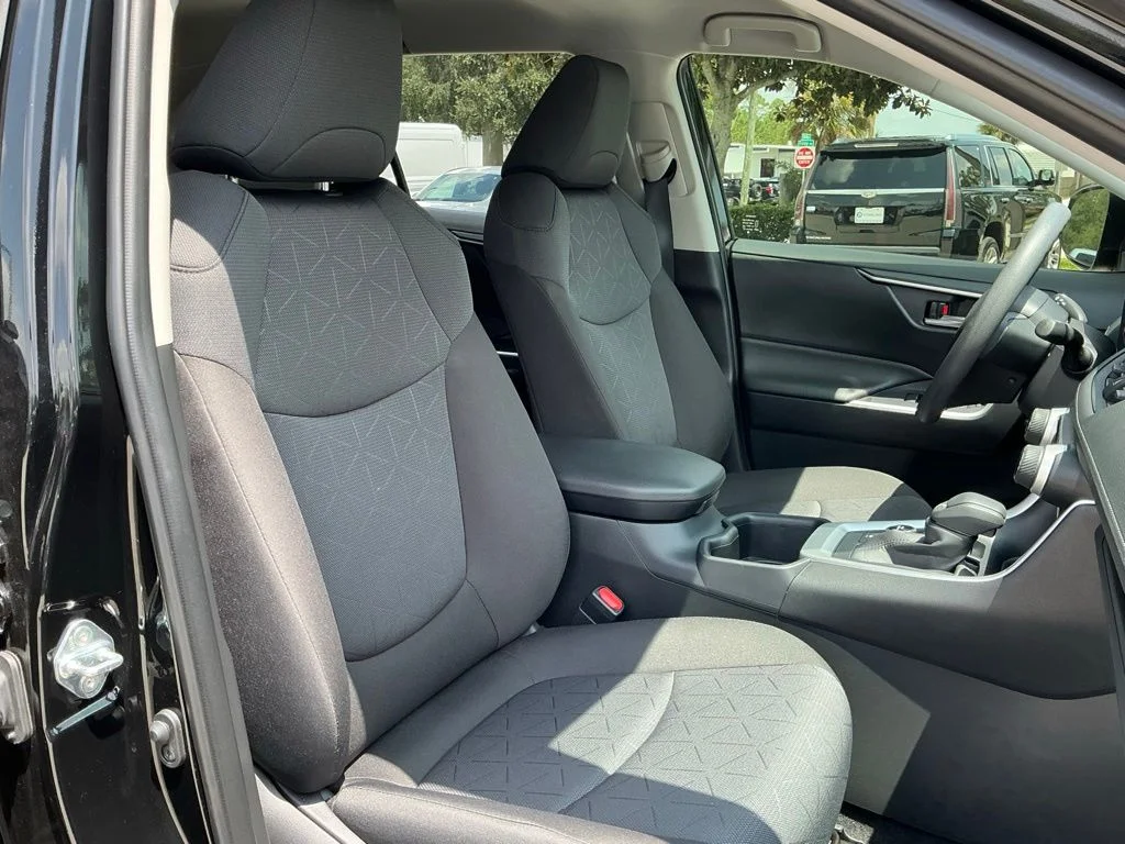 Used 2025 Black Toyota XLE image 17