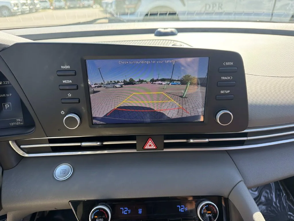 Used 2023 Black Hyundai SEL image 23