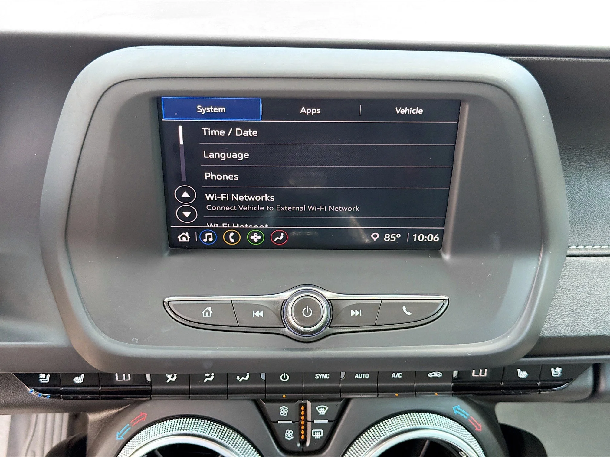 Used 2023 Shadow Gray Metallic Chevrolet 2LT image 29