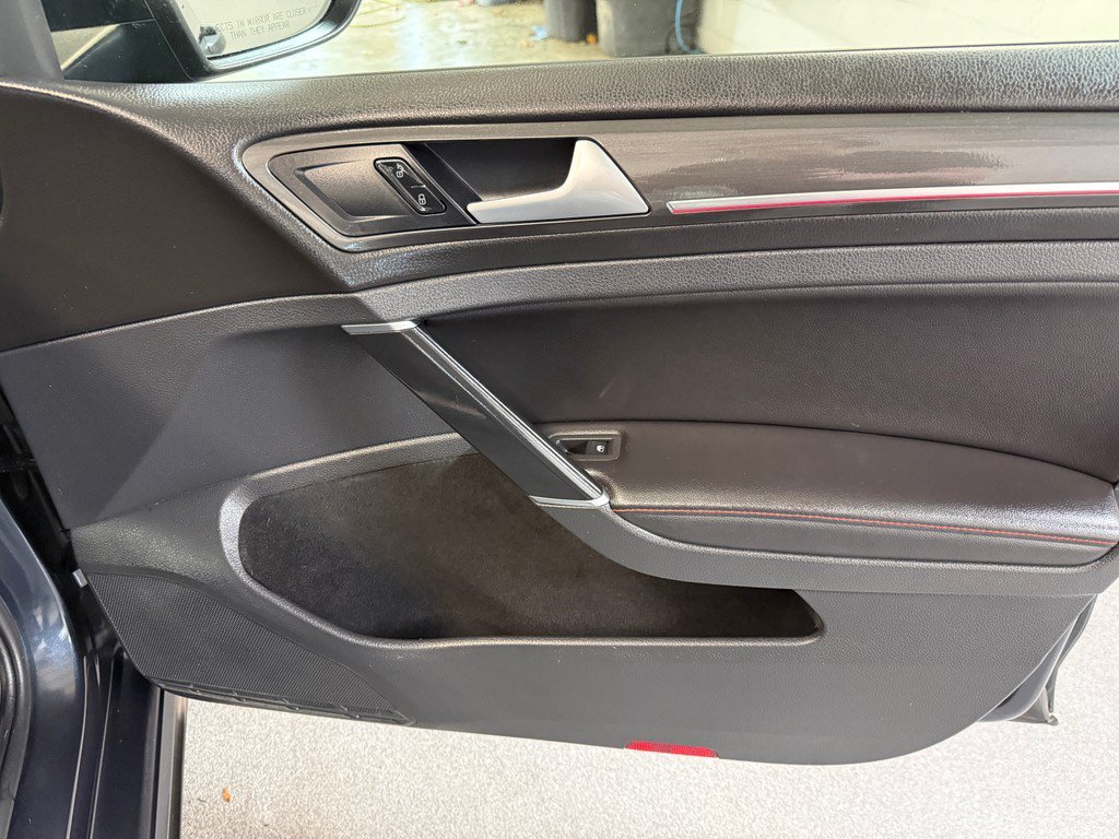 Used 2018 Dark Iron Blue Metallic Volkswagen Autobahn image 30