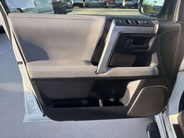2012 Toyota 4Runner SR5 - Photo 9