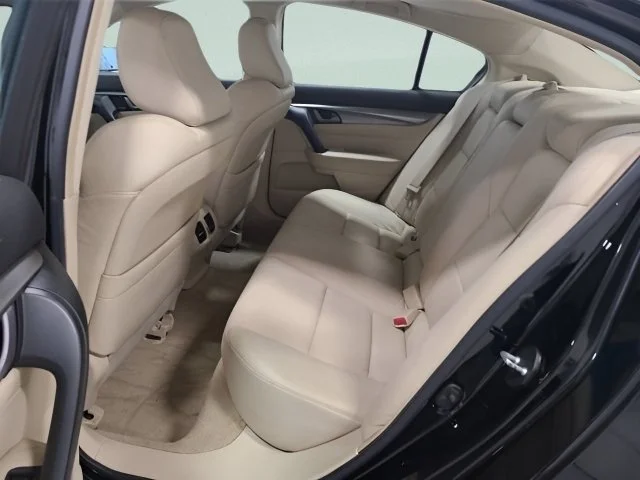Used 2009 Crystal Black Pearl Acura 3.5 image 15