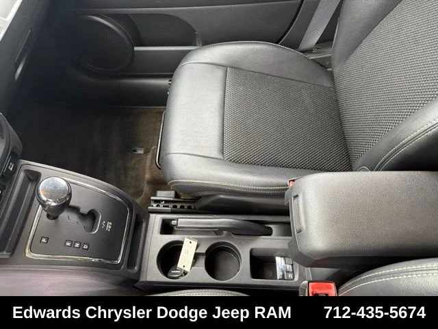 Used 2017 Red Jeep Sport image 17