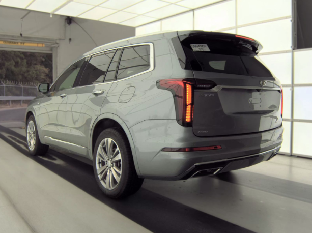 Used 2023 Silver Cadillac Premium Luxury image 3