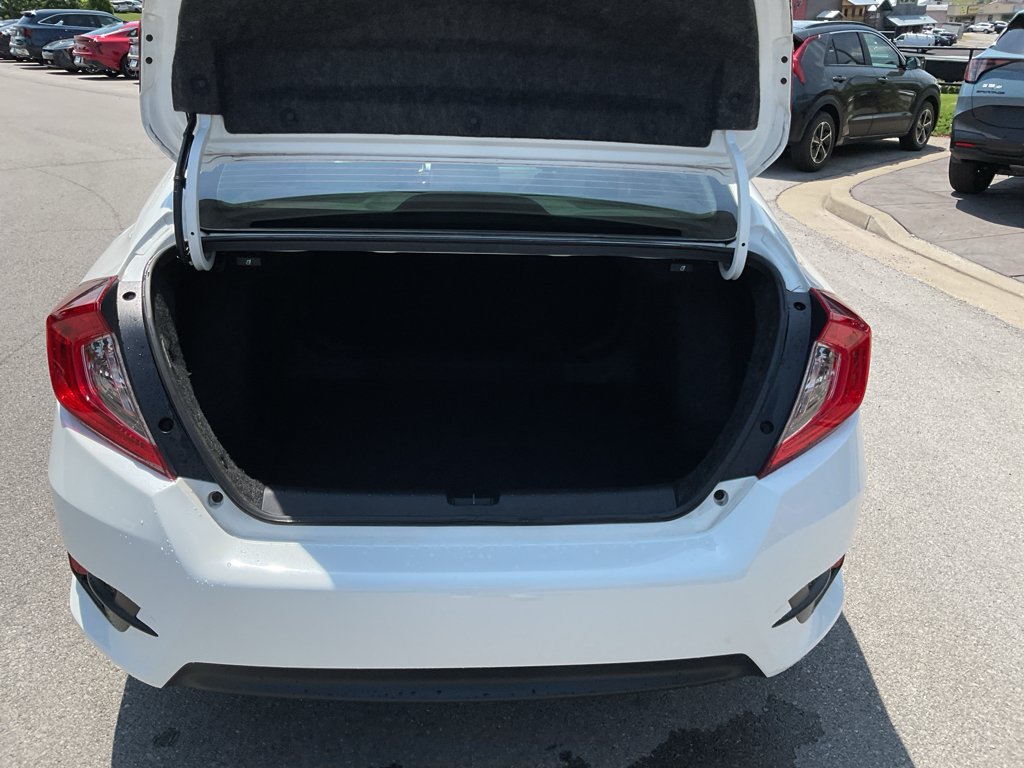 Used 2018 White Orchid Pearl Honda EX image 15