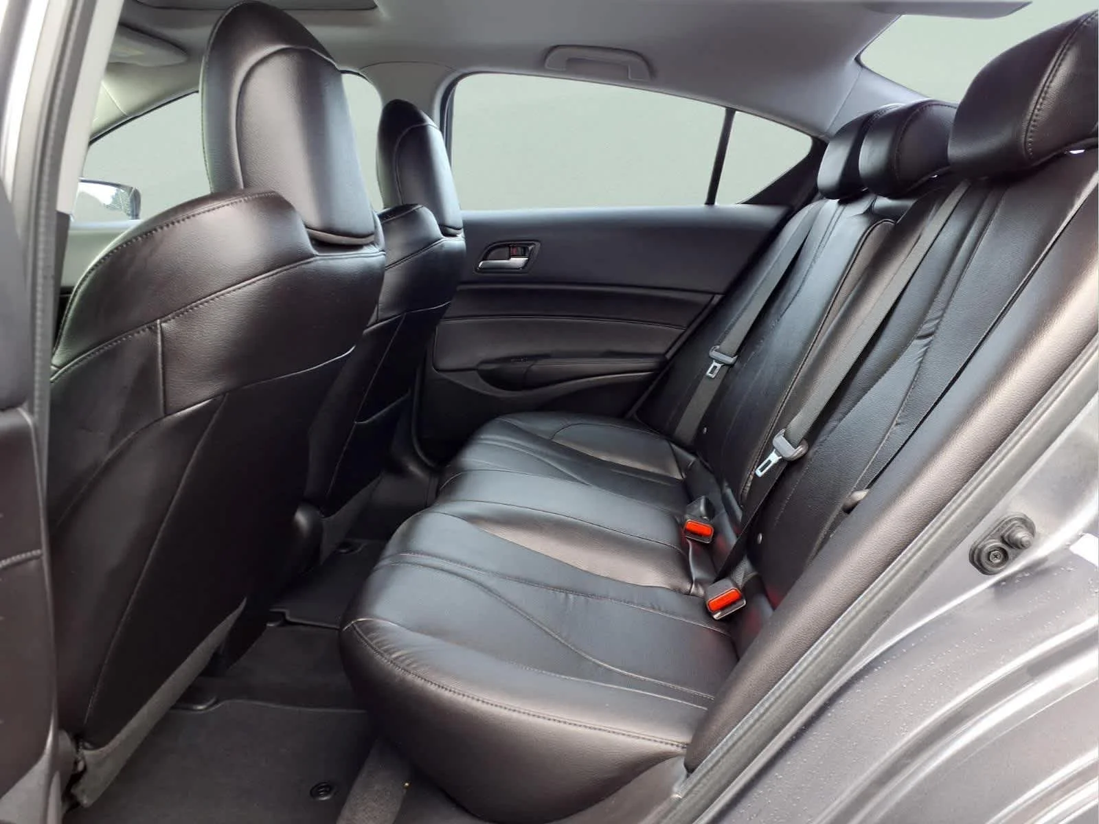 Used 2019 Modern Steel Metallic Acura  image 10