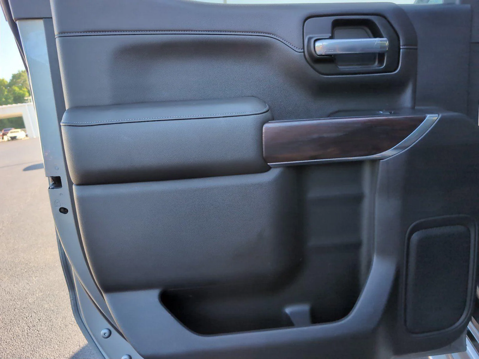 Used 2019 SATIN STEEL METALLIC GMC SLT image 29