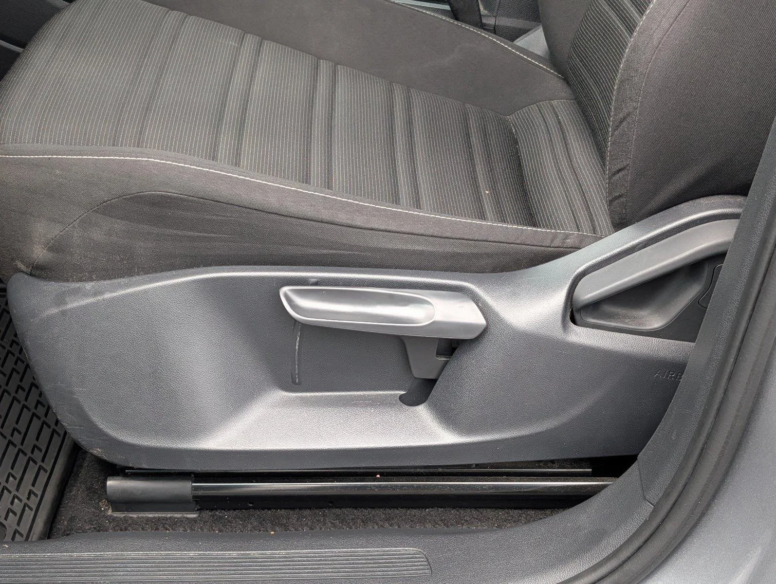 Used 2023 Pyrite Silver Metallic Volkswagen S image 11