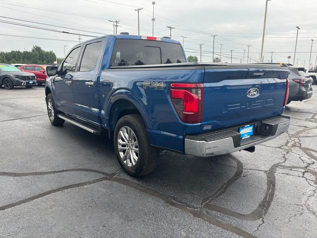 Used 2024 Blue Ford XLT image 7