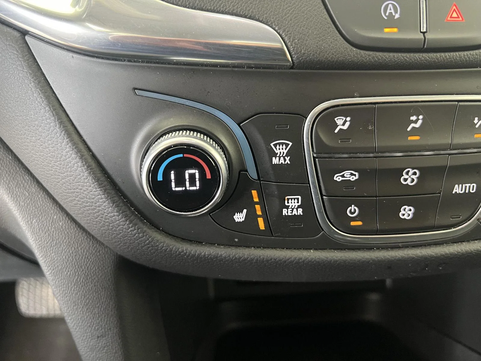 Used 2022 BLUE GLOW METALLIC Chevrolet LT image 21