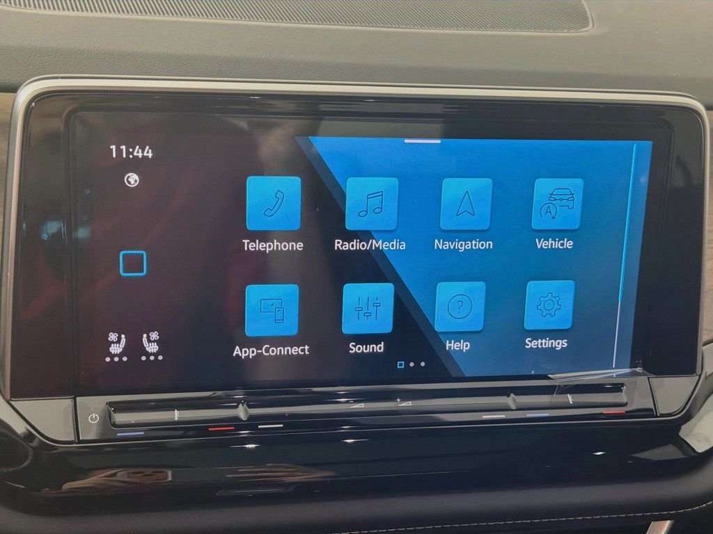 New 2026 Pure Gray Volkswagen 2.0T SE w/Technology 4MOTION image 14