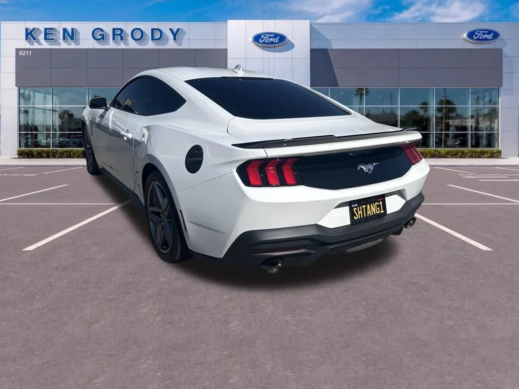 Used 2024 White Ford EcoBoost image 5