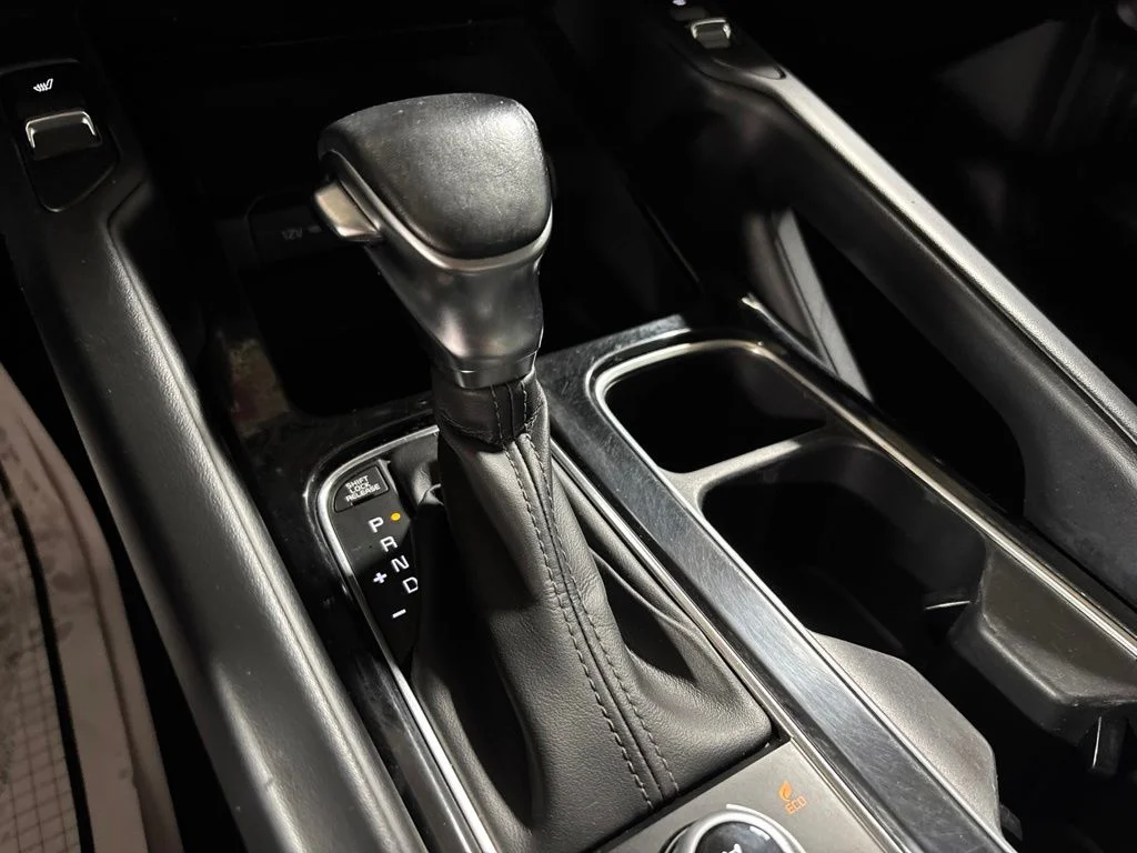 Used 2020 Black Kia S image 24