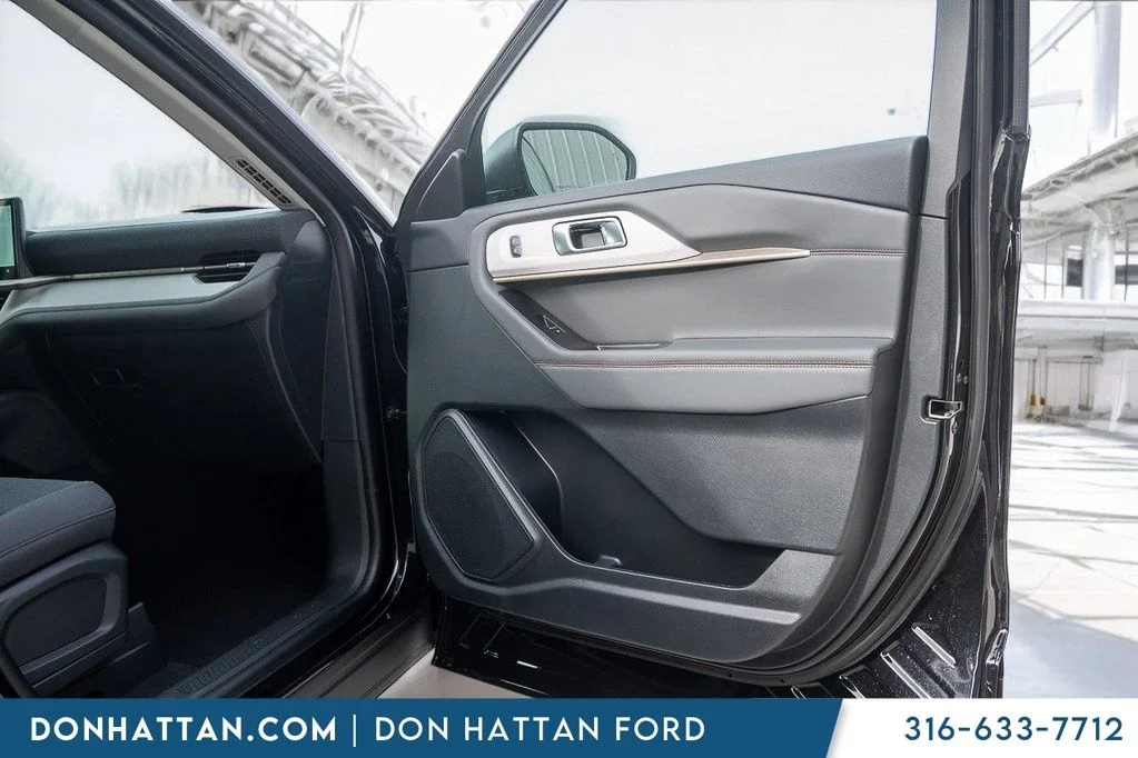 New 2026 Agate Black Metallic Ford Active image 24