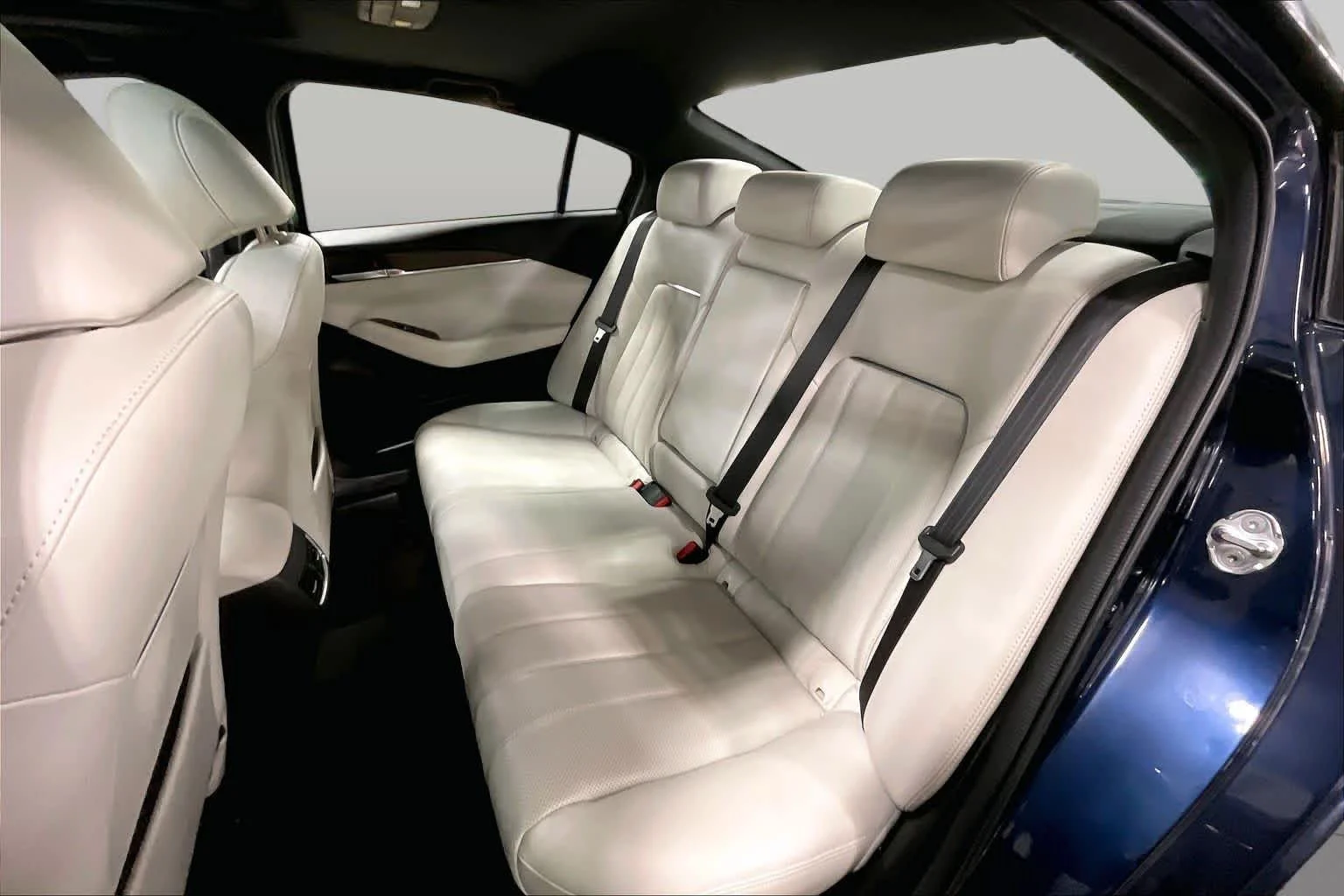 Used 2020 Deep Crystal Blue Mazda Signature image 20