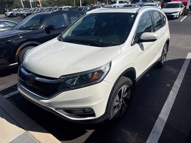 Used 2016 White Diamond Pearl Honda Touring image 4