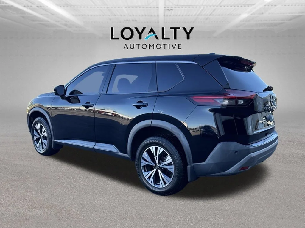 Used 2021 Black Nissan SV image 3