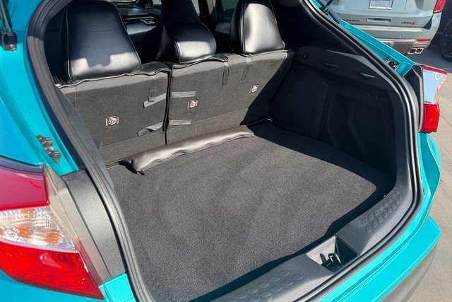 Used 2018 Teal Green Toyota XLE image 23