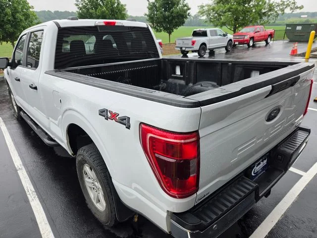 Used 2022 Oxford White Ford XLT image 4