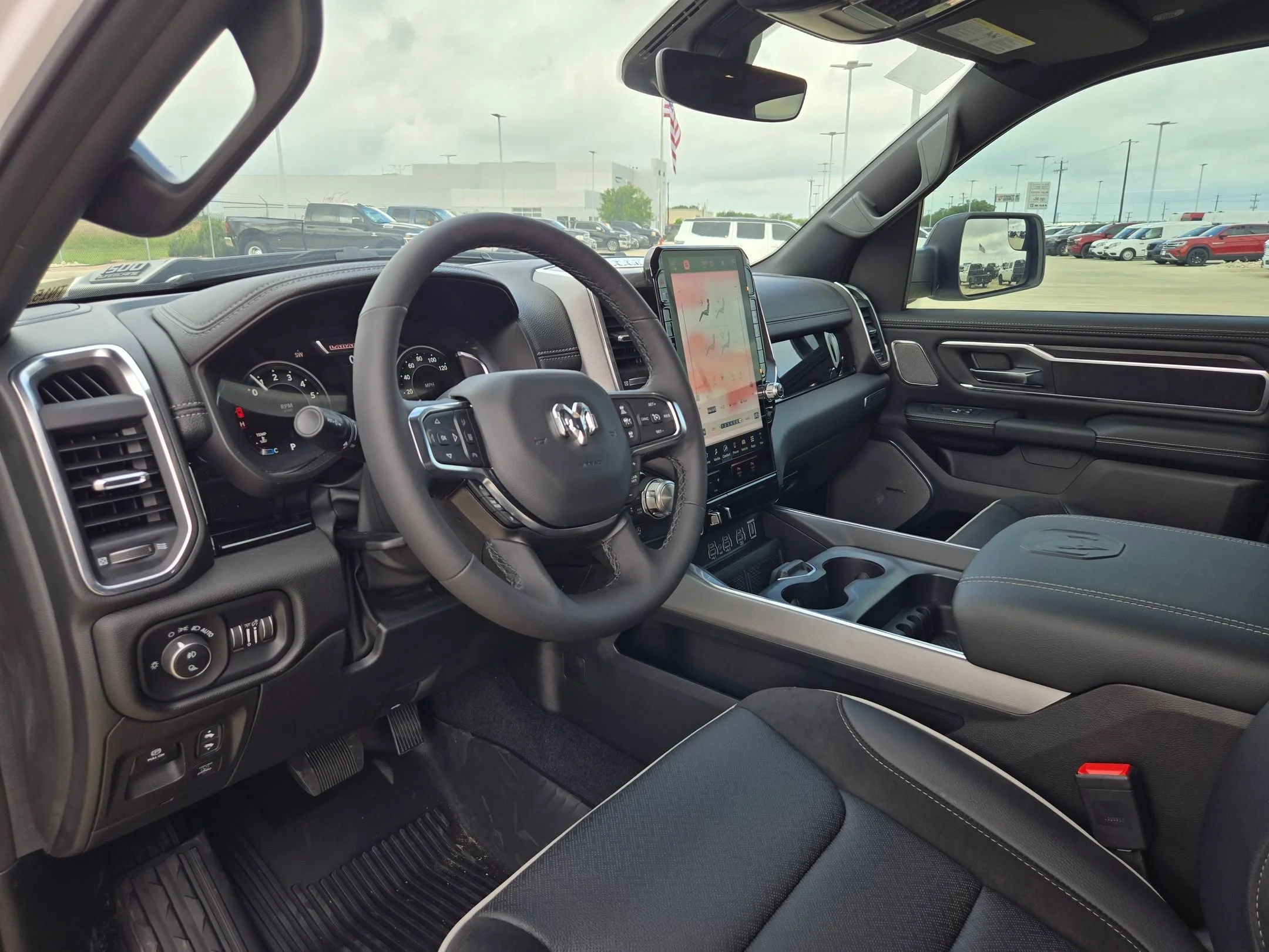 2026 RAM 1500 Laramie - Photo 11