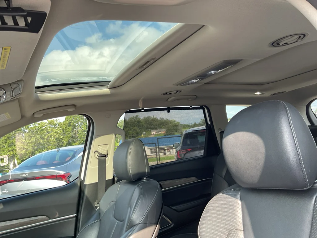 Used 2020 Snow White Pearl Kia SX image 17