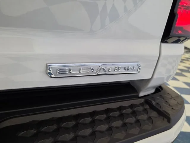 New 2026 Summit White GMC Elevation image 12