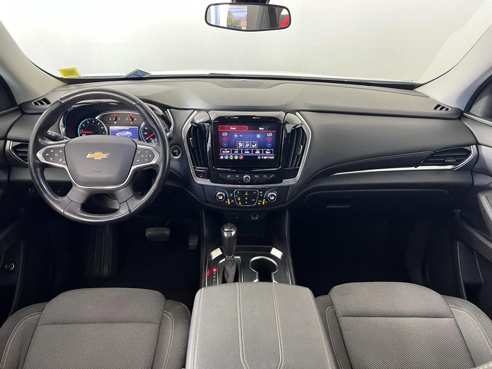 Used 2020 SUMMIT WHITE Chevrolet LT Cloth image 36
