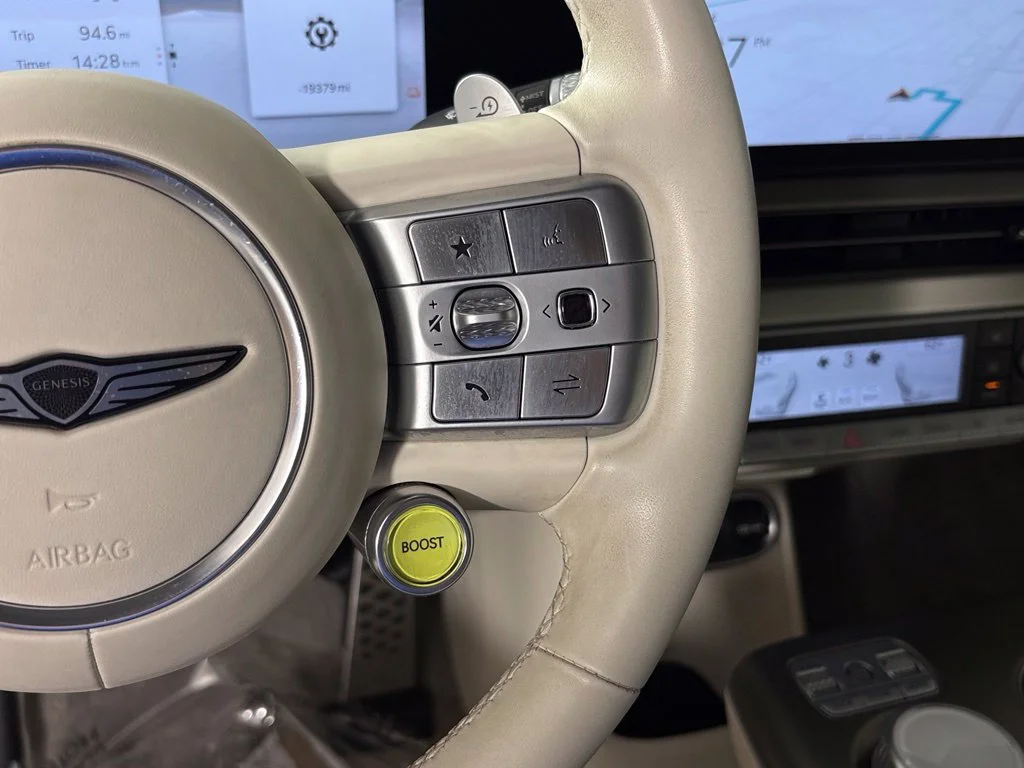 Used 2023 White Genesis Performance image 22