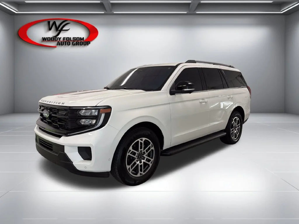 Used 2025 Star White Meta Ford Active image 3