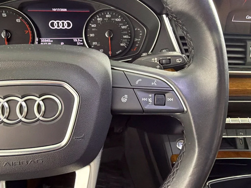 Used 2023 Glacier White Audi 45 S line Premium image 25