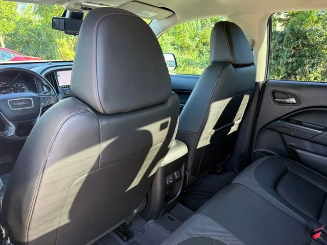 Used 2022 Desert Sand Metallic GMC AT4 w/Leather image 27