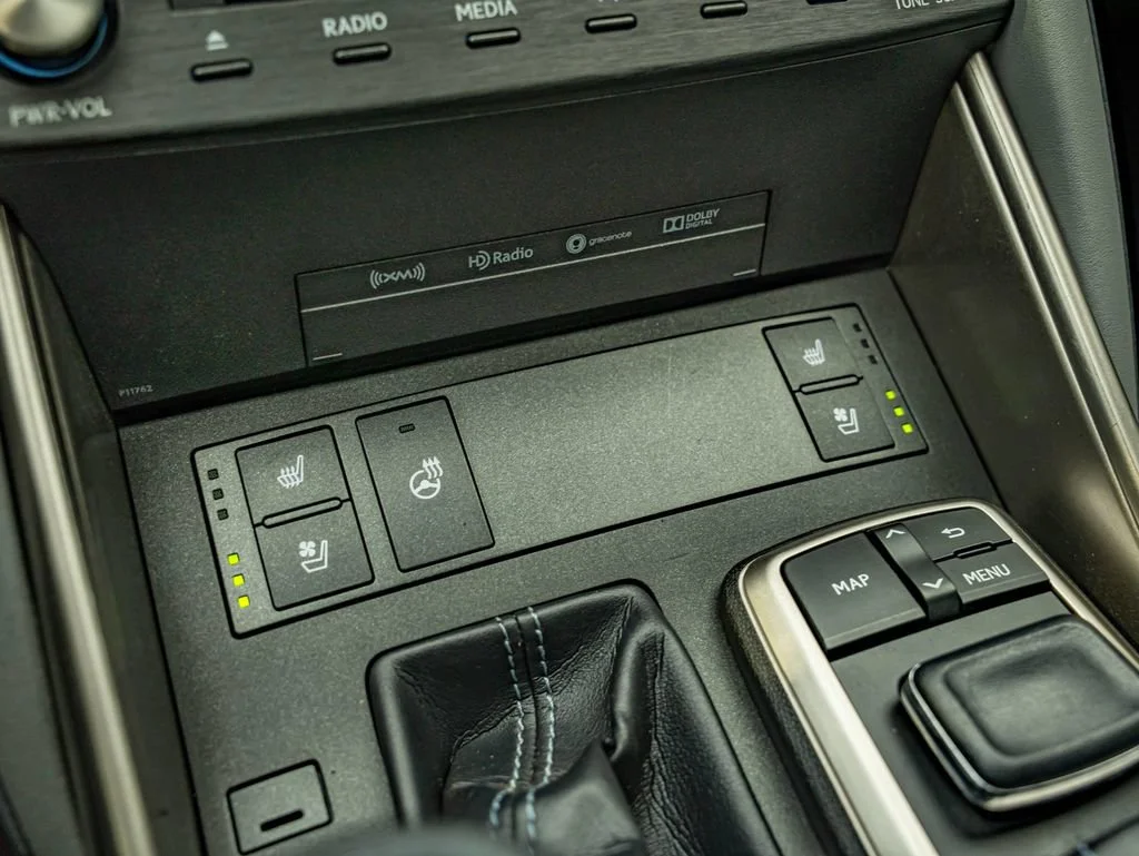 Used 2020 Obsidian Lexus 350 image 29