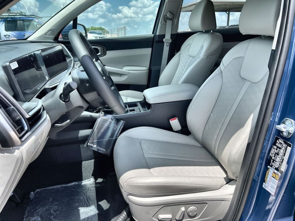New 2026 Black Kia S image 11