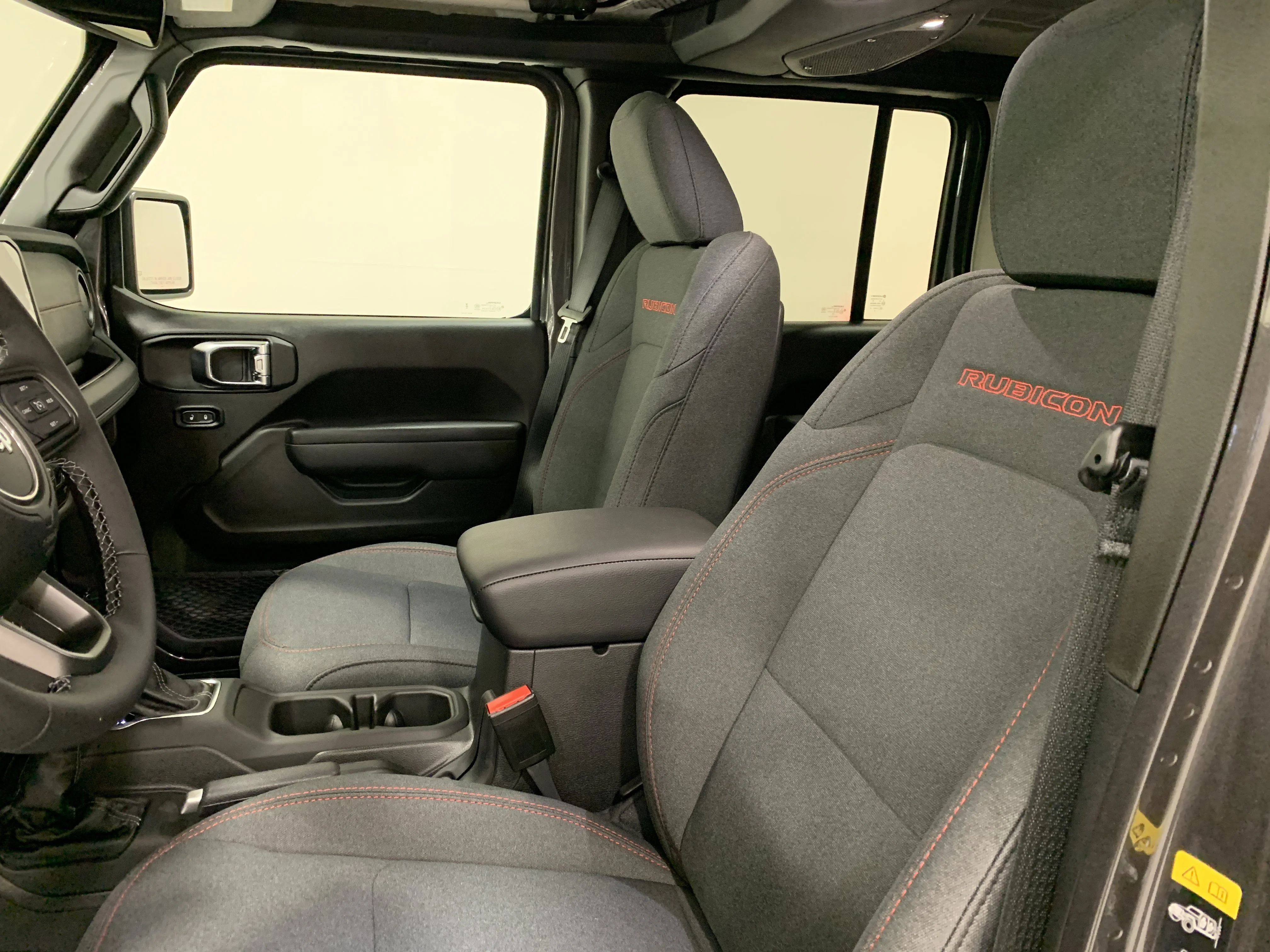 New 2025 Granite Crystal Metallic Jeep Rubicon image 16