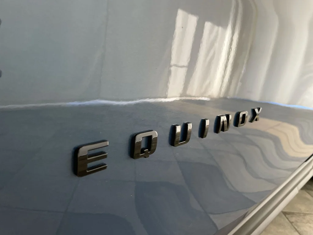 Used 2024 BLUE Chevrolet RS image 31