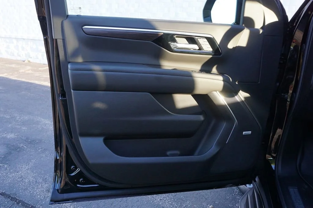 New 2026 Black Chevrolet LT image 24