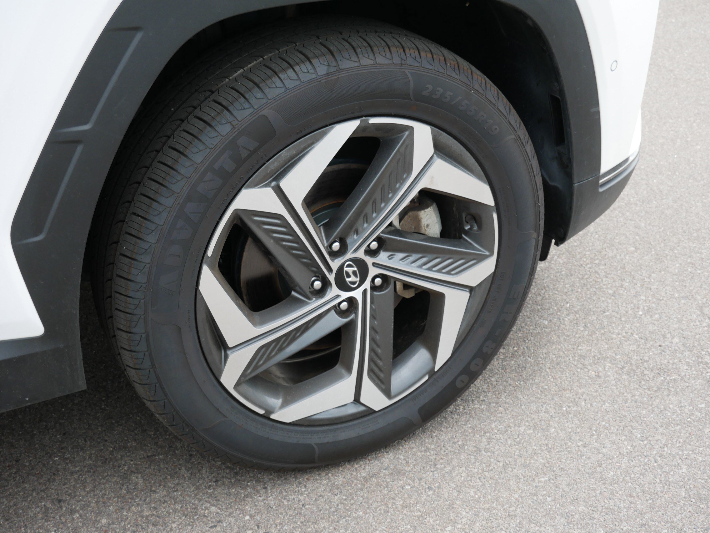 2022 Hyundai Tucson Limited - Photo 15