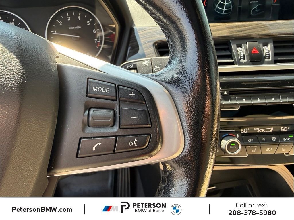 Used 2018 Blue BMW xDrive28i image 29