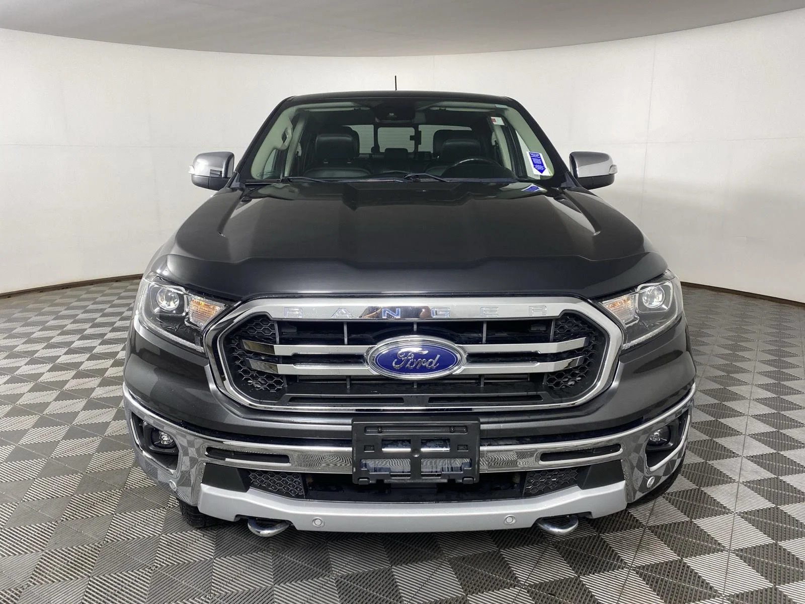 Used 2019 Magnetic Ford LARIAT image 12