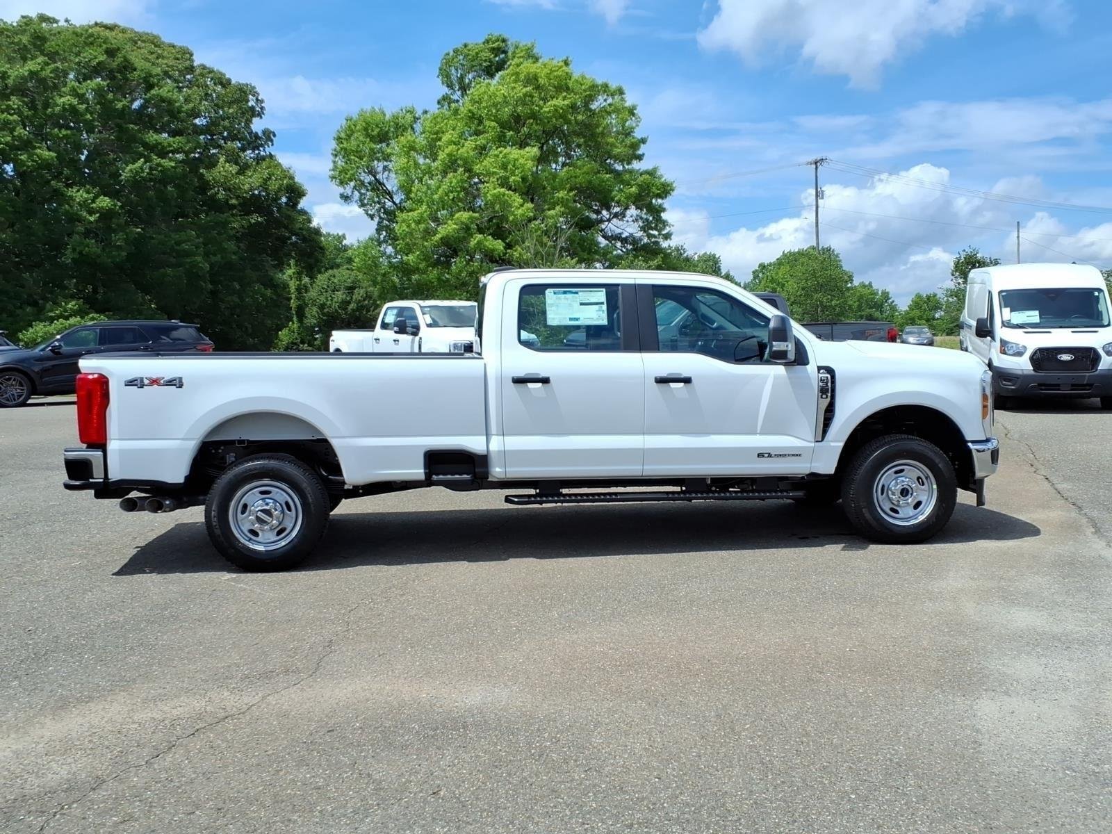 New 2026 Oxford White Ford F-350® XL image 11