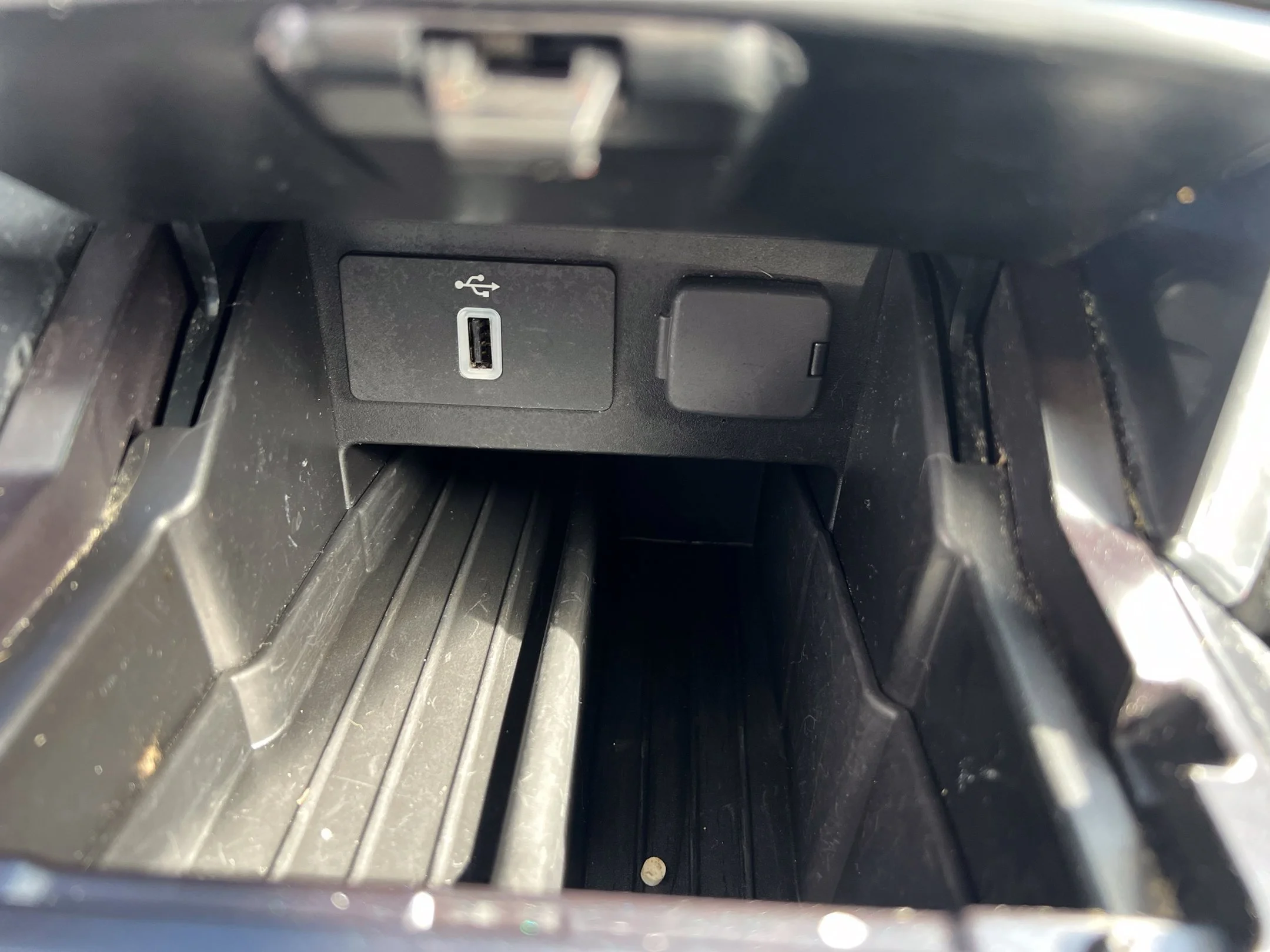 Used 2019 White Ford Sport image 42