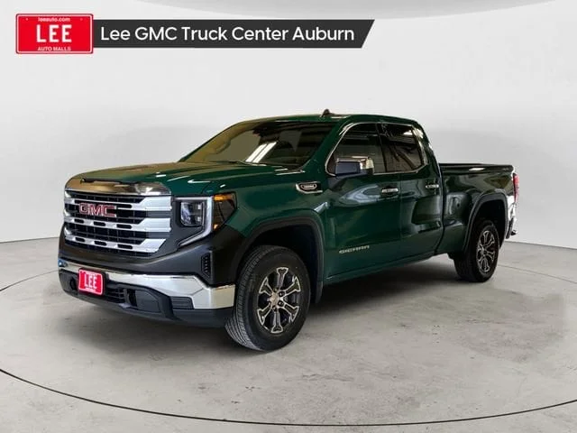 New 2026 Special Exterior Color GMC SLE image 1
